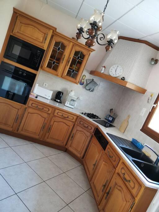 Maison De Campagne Avec Lac Prive Villa Saint-Côme-dʼOlt Екстериор снимка